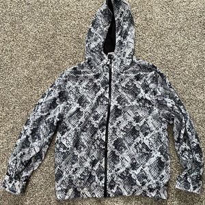 PINK Black and white wind breaker size L